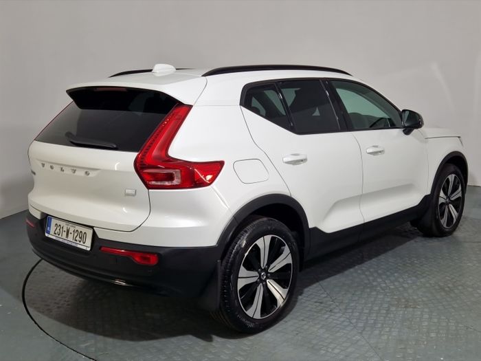 Volvo XC40 2023