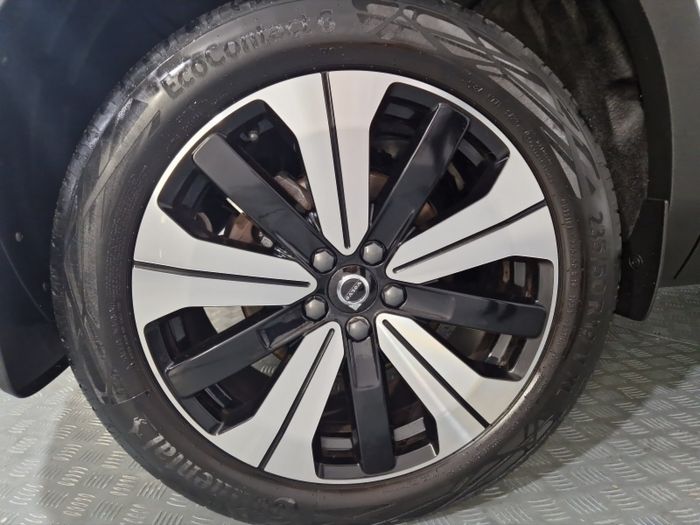Volvo XC40 2023