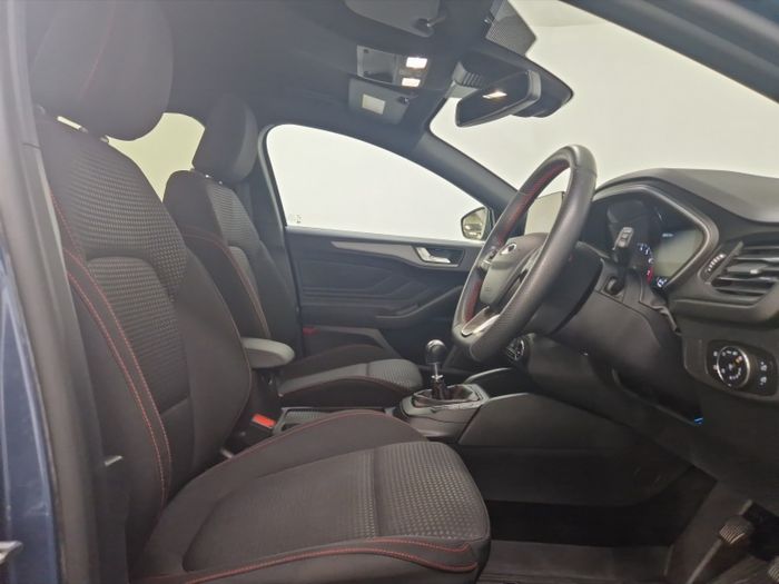 Ford Focus 2023