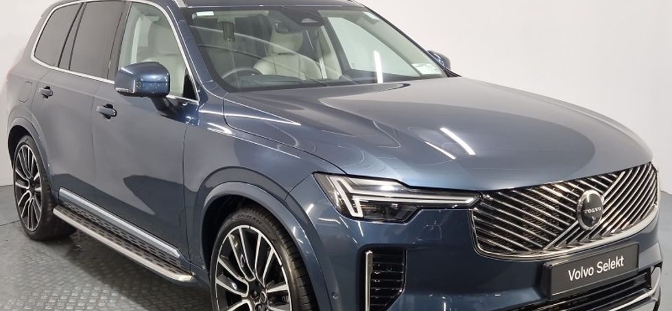 Volvo XC90 2025