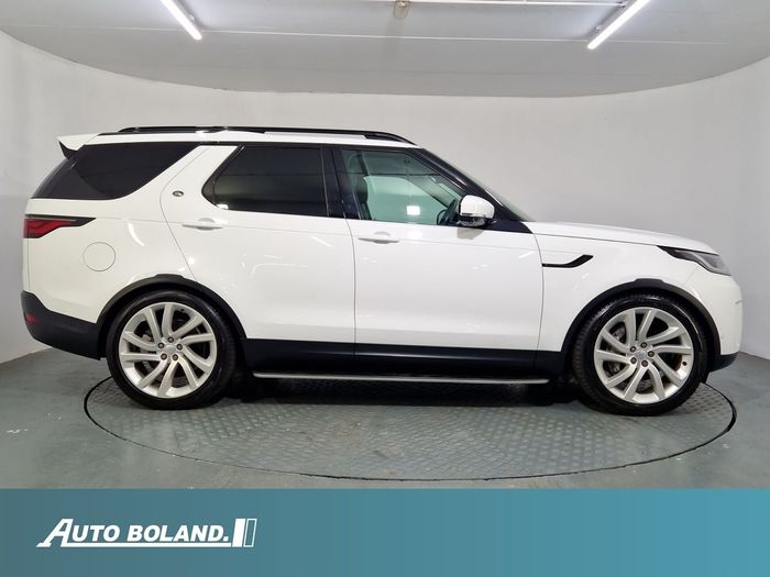 Land Rover Discovery 2023