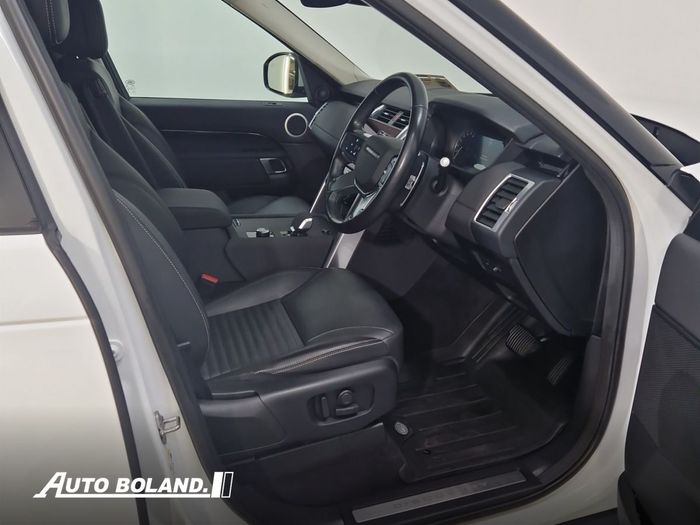Land Rover Discovery 2023