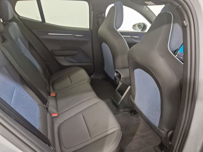 Volvo EX30 2024