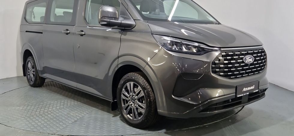 Ford Tourneo Custom 2027