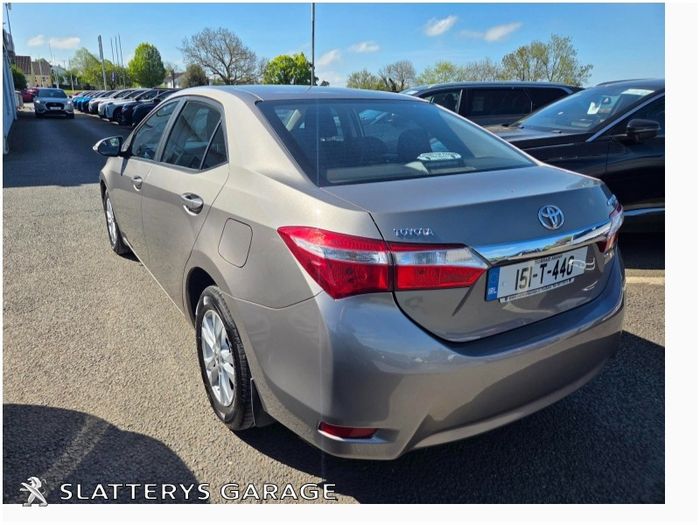 Toyota Corolla 2015