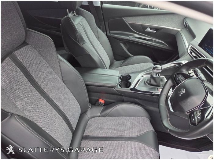 Peugeot 5008 2017