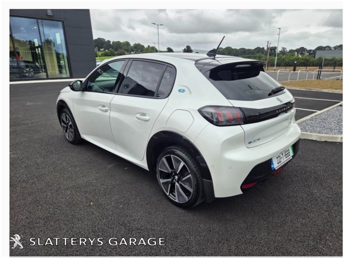 Peugeot 208 2022