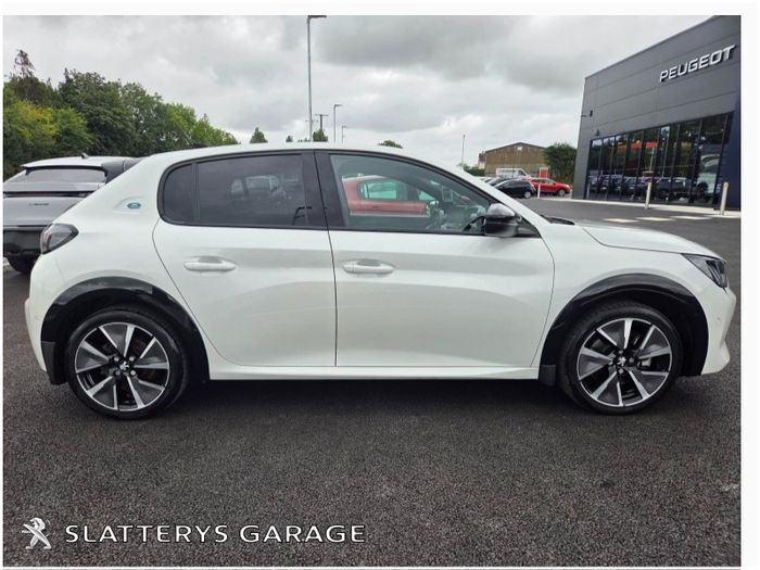 Peugeot 208 2022