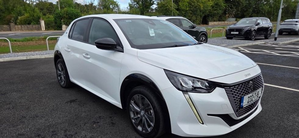 Peugeot 208 2023