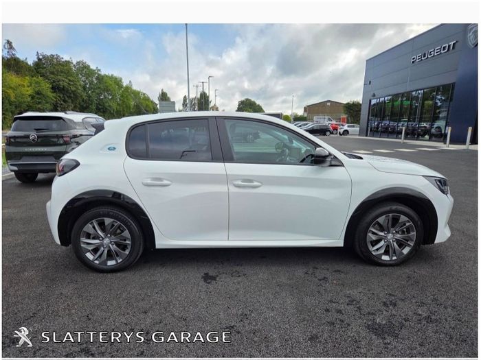 Peugeot 208 2023