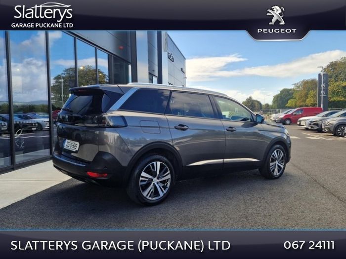 Peugeot 5008 2022