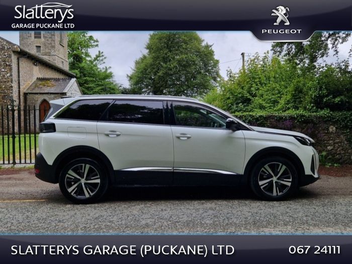 Peugeot 5008 2022
