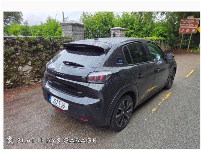 Peugeot 208 2023