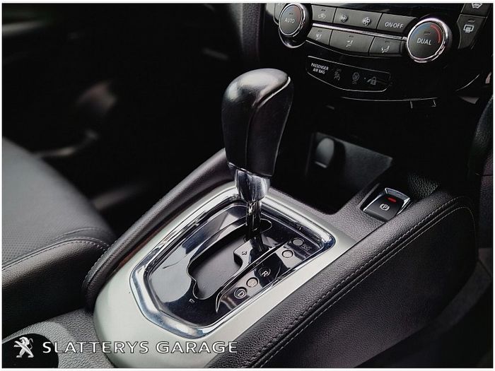 Nissan QASHQAI 2015