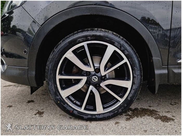 Nissan QASHQAI 2015