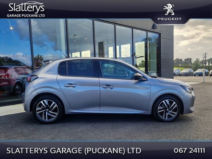 Peugeot 208 2022