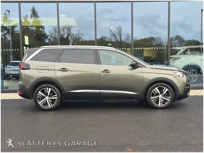 Peugeot 5008 2020