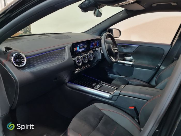 Mercedes-Benz EQA 2025