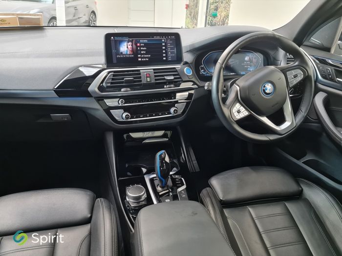 BMW iX3 2021