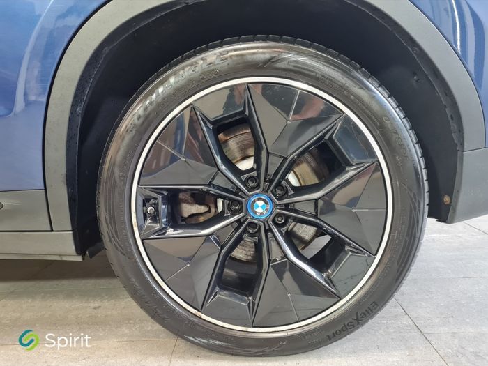 BMW iX3 2021