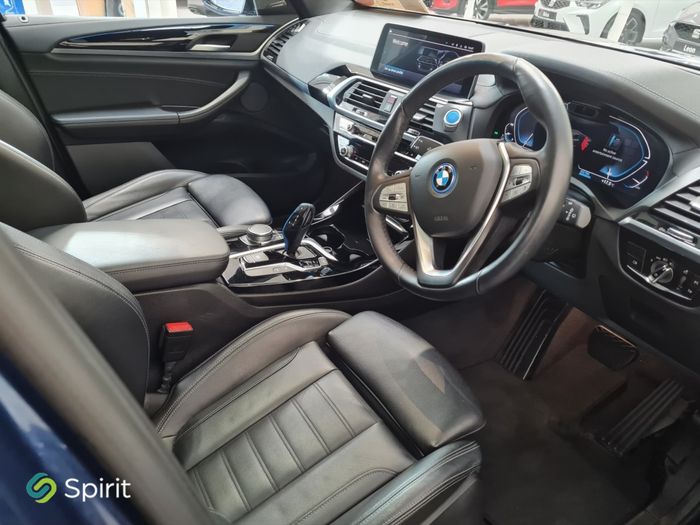 BMW iX3 2021