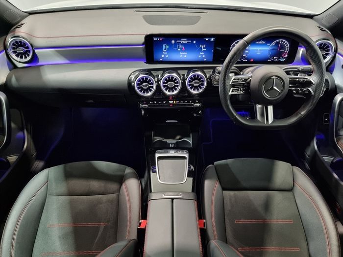 Mercedes-Benz CLA 2025