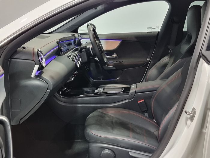 Mercedes-Benz CLA 2025