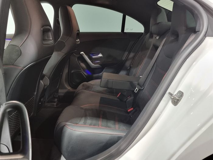 Mercedes-Benz CLA 2025