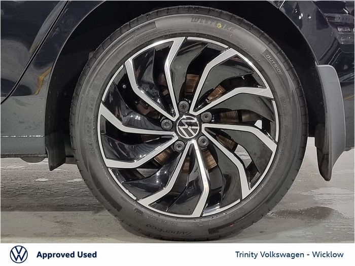 Volkswagen Golf 2024