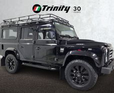 Land Rover Defender 2011