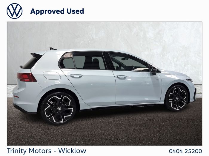 Volkswagen Golf 2025