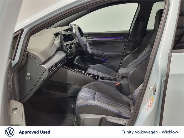 Volkswagen Golf 2025