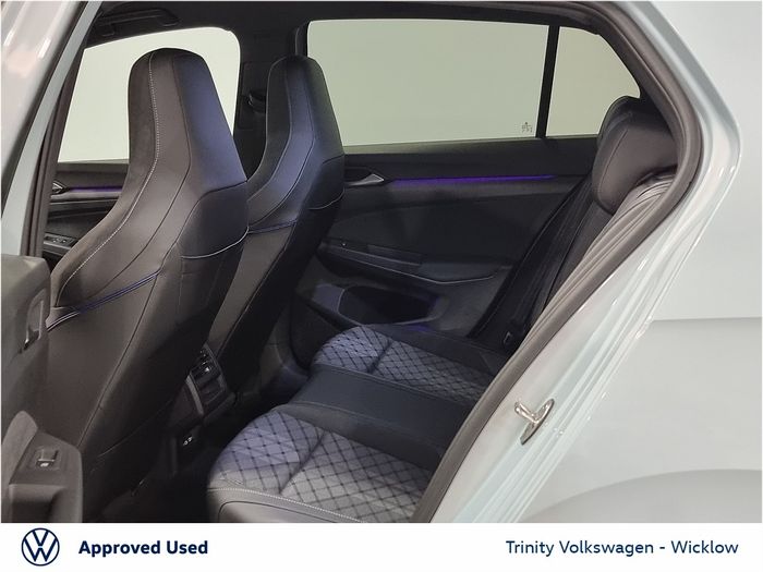 Volkswagen Golf 2025