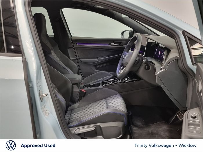Volkswagen Golf 2025