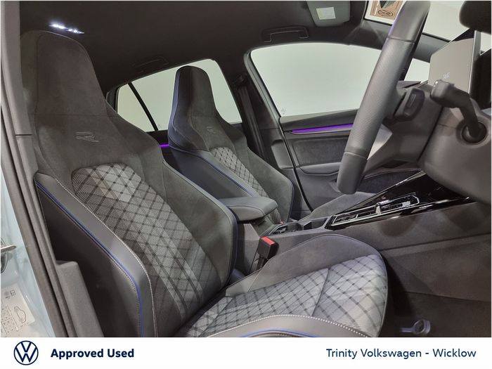 Volkswagen Golf 2025