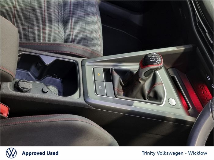 Volkswagen Golf 2021