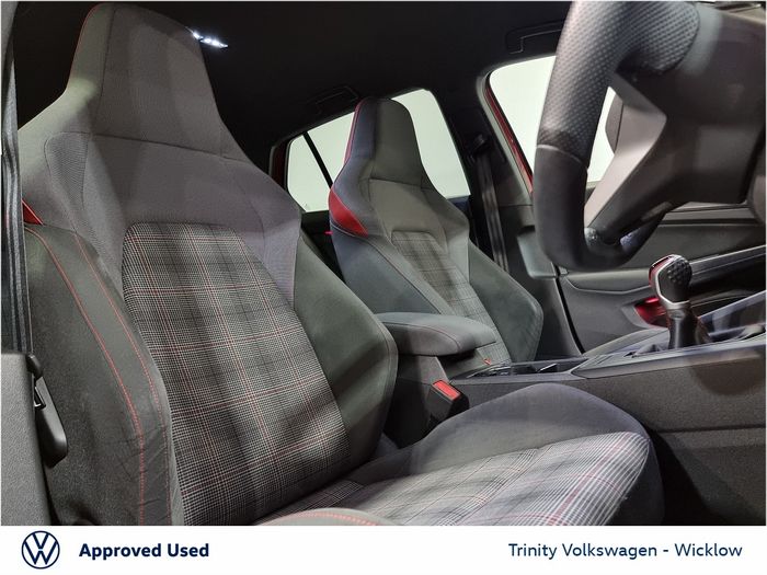 Volkswagen Golf 2021