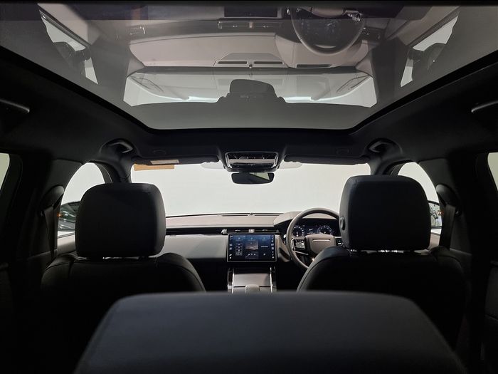 Land Rover Range Rover Velar 2026