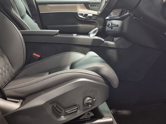 Volvo XC90 2026