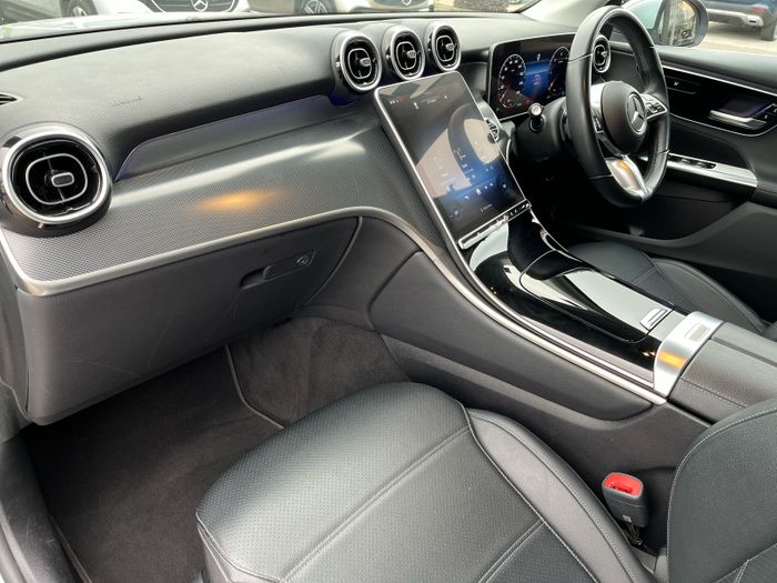 Mercedes-Benz GLC 2023