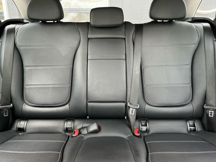 Mercedes-Benz GLC 2023