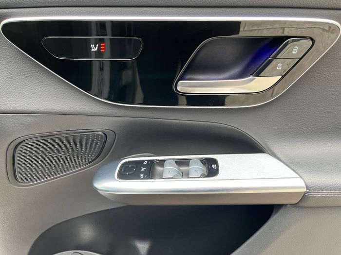 Mercedes-Benz GLC 2023