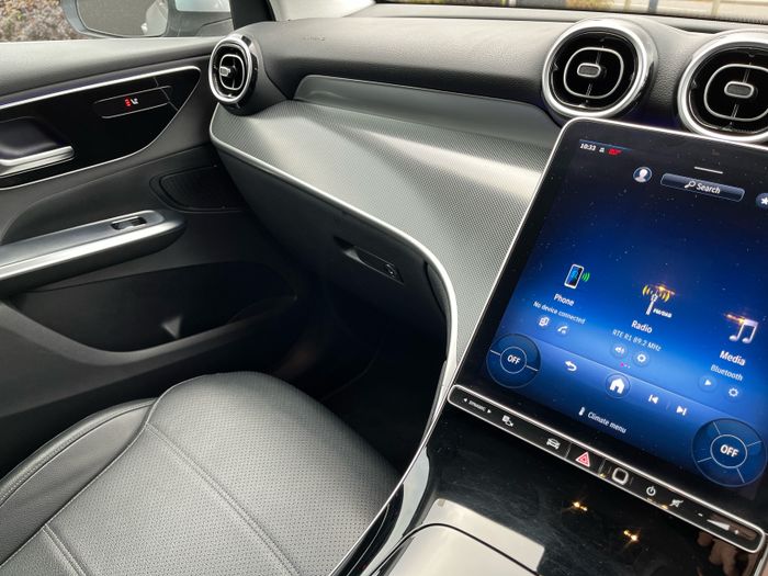 Mercedes-Benz GLC 2023