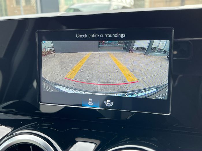 Mercedes-Benz GLA 2021