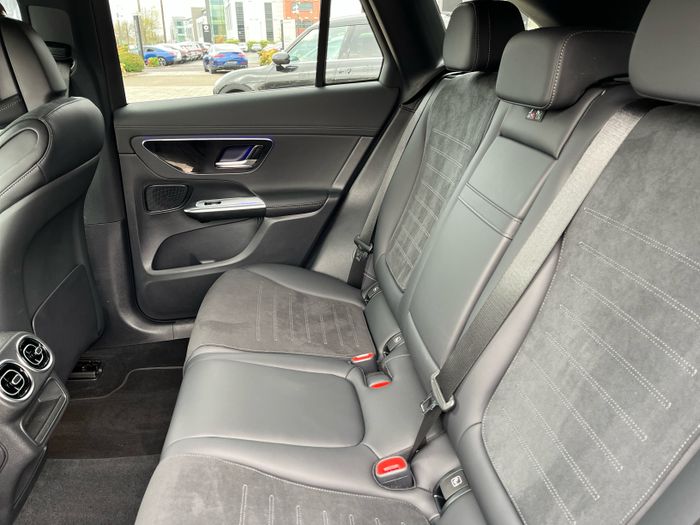 Mercedes-Benz GLC 2025