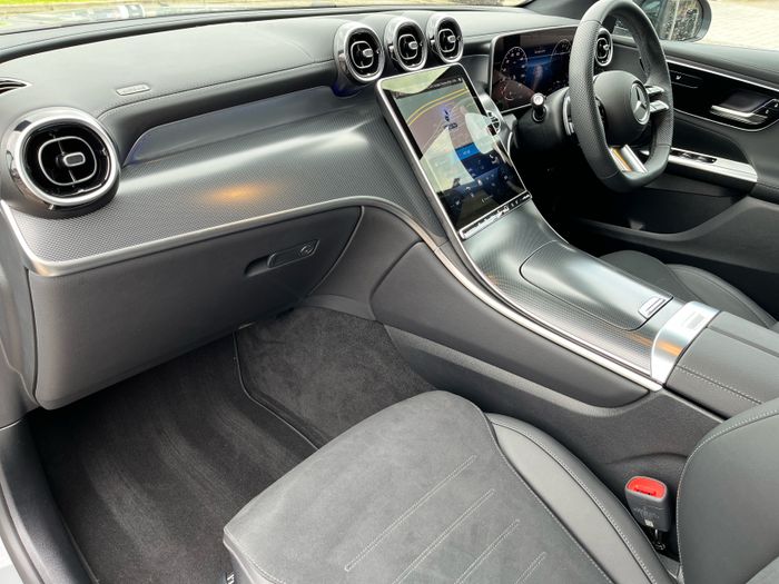 Mercedes-Benz GLC 2025