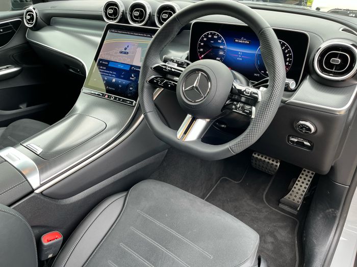 Mercedes-Benz GLC 2025