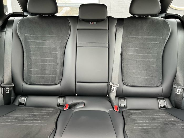 Mercedes-Benz GLC 2025