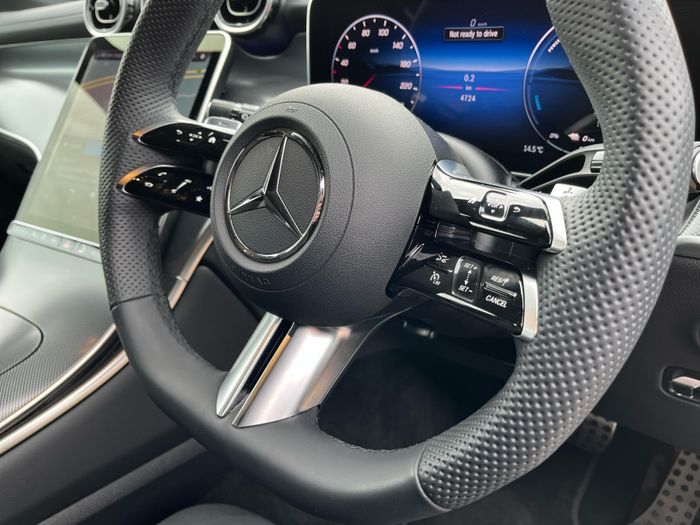 Mercedes-Benz GLC 2025