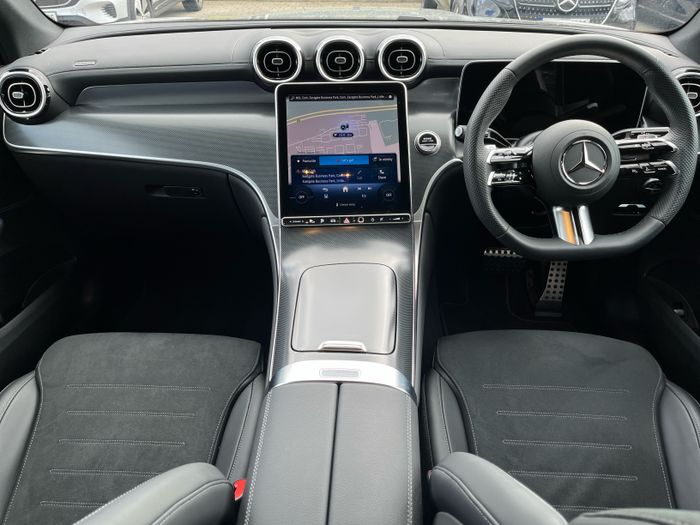 Mercedes-Benz GLC 2025